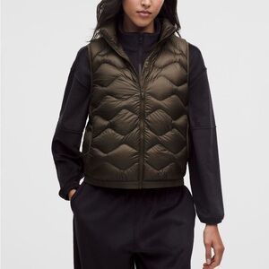 Lululemon Featherweight down Quilted vest size M